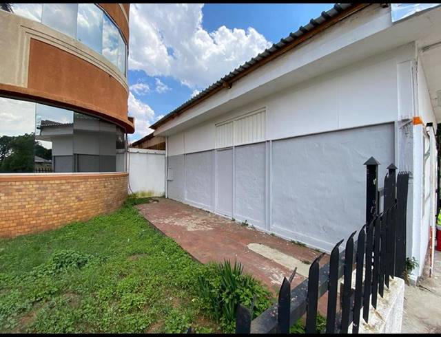 BUSINESS FOR SALE IN STRUBENVALE